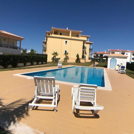 Oura Beach T1 Apartment Coral , Close To The Strip, Swimming Pool, Wi Fi, A/C Albufeira Zewnętrze zdjęcie