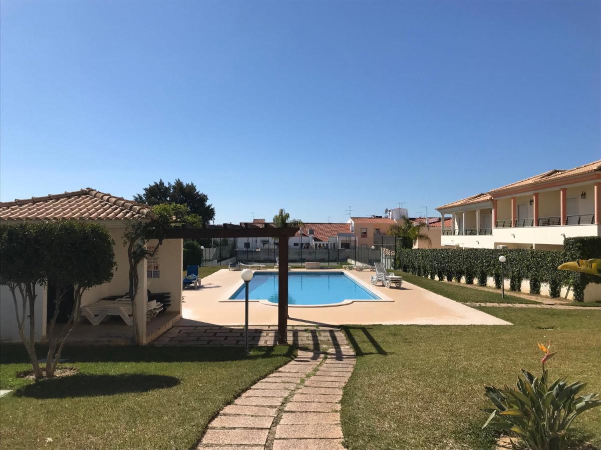 Oura Beach T1 Apartment Coral , Close To The Strip, Swimming Pool, Wi Fi, A/C Albufeira Zewnętrze zdjęcie